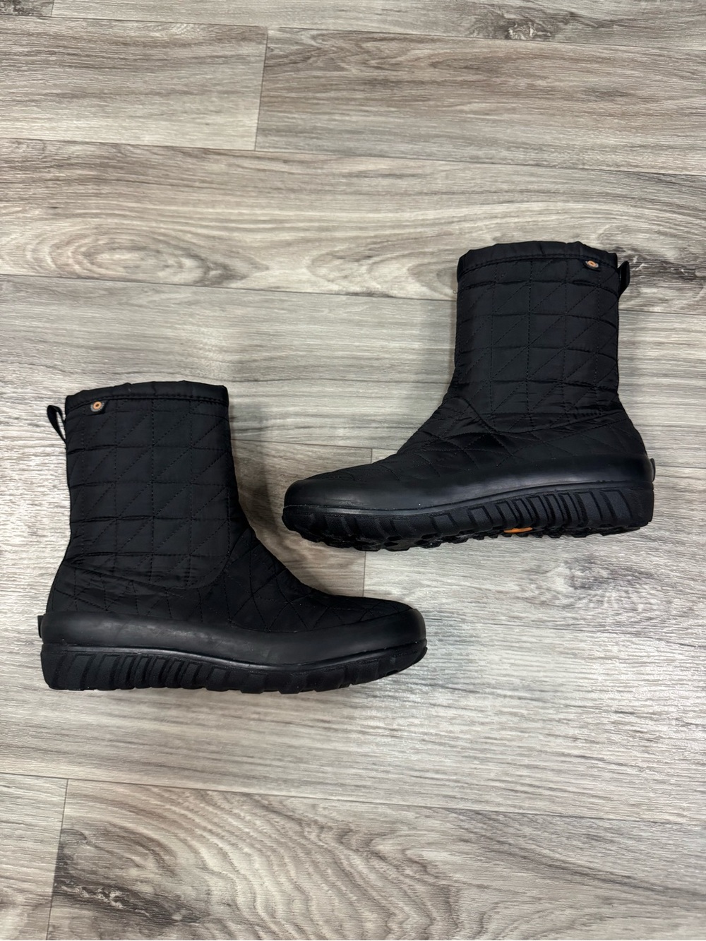 Bogs Women's Snowday II Mid Waterproof Boots in Black Size 7